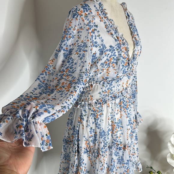 Beautiful Floral Print Women’s Dress Size M - Picture 5 of 10